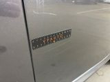 a sticker on the side of a car that says vauto