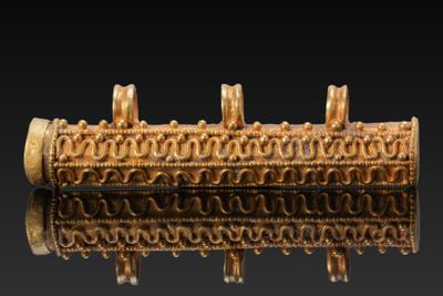 Pendentif Romain EN OR À Haute Teneur EN Carats Avec Des Vag…