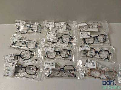 Lot de 12 montures de lunettes LUKKAS - NEUVES - TVA Récupér…