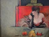 un tableau représentant une femme assise sur un canapé, à côté de pommes et d'une lampe