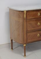 Commode demi-lune en bois de placage ouvrant par trois tiroi… (photo 3)