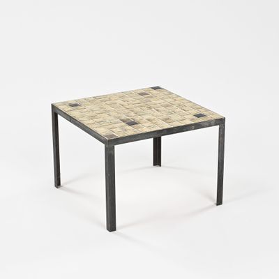 an image of a small table with a tile top