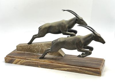 DAUVERGNE (XIX-XXe siècle) Course d'antilopes.