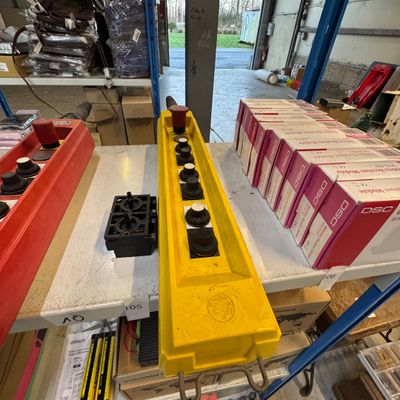 Boite à bouton de commande 2 moteurs 380 en alimentation dir…