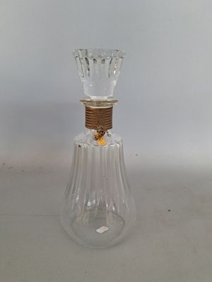 BACCARAT Carafe à spiritueux en cristal, à décor de lancette… - Photo 1