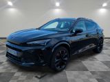 un SUV Chevrolet C-HR noir de 2021 sur un sol à damier