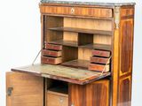 an image of a desk with a drawer and drawers
