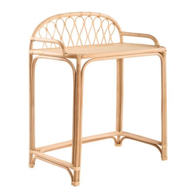 une photo d'une table d'appoint de style rotin avec une structure en bois