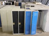 many lockers in a room with a lot of doors