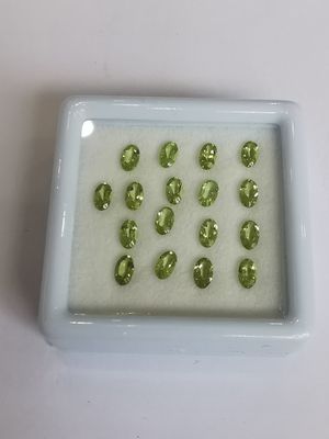 PERIDOT IF à VVS Nbr 17 Pakistan ovale 5 x 3 4,14ct