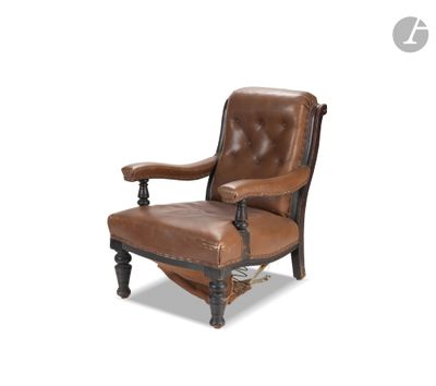 une image d'une chaise en cuir marron sur fond blanc