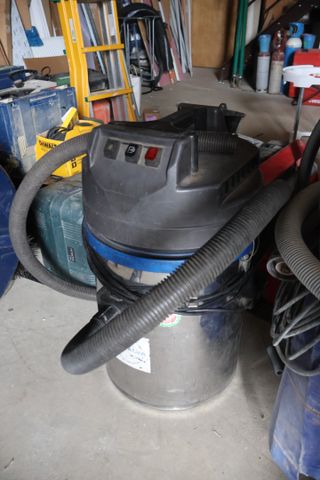 Aspirateur Progalva (sans chariot). Visite le mercredi  17 juille...