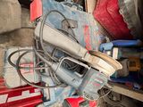 a pile of tools that are sitting on the floor