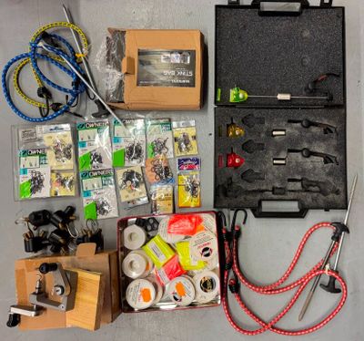 Matériel de pêche: accessoires de pêches divers. - Photo 1