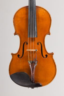 Violon de la maison COUESNON fait à Mirecourt en 1943, en mo…