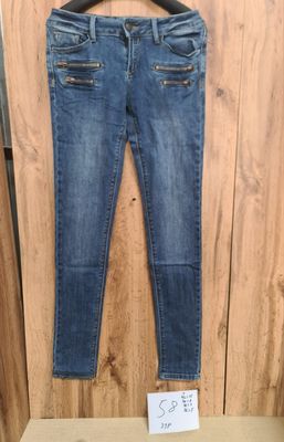 Lot de 31 jeans femme ? Denim bleu avec dtails zipps