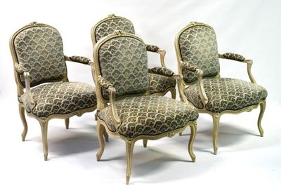 quatre chaises rembourrées, rembourrées, rembourrées, rembourrées, rembourrées, rembourrées, rembourrées, rembourrées, rembourrées, rembourrées, rembourrées, rembourrées, rembourrées, rembourrées, rembourrées, rembourrées, rembourrées, rembourrées, rembourrées, rembourrées, rembourrées, rembourrées, rembourrées, rembourrées, rembourrées, rembourrées, rembourrées, rembourrées, rembourrées, rembourrées, rembourrées, rembourrées, rembourrées