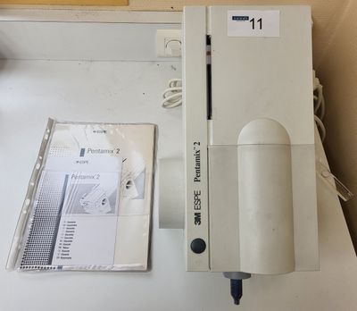 ESPE modèle Pentamix 2, appareil dentaire - melangeur amalga…