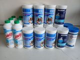 de nombreux types de produits différents exposés en rayon