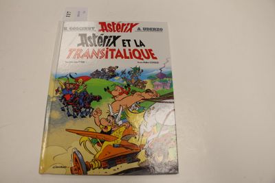 une image représentant une bande dessinée posée sur une table