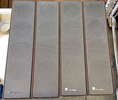 Lot de 4 enceintes de marque TOA Modèle TZ-209