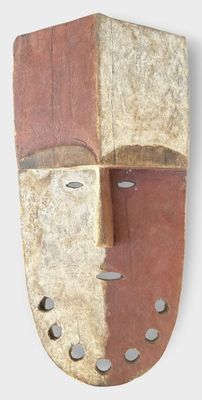 AFRIQUE, GABON - ADOUMA Masque en bois sculpté polychrome