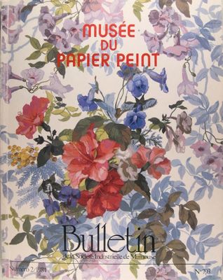 la couverture d'un livre sur laquelle figure un bouquet de fleurs