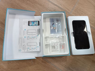 Smartphone APPLE IPhone 8 Se trouve à l'hôtel des ventes - Photo 1