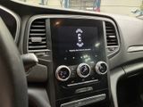 a picture of a car dashboard with a radio in it