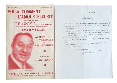 un vieux livre avec la photo d'un homme en costume-cravate