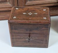 Coffret rectangulaire de voyage (?) en placage d'acajou, le … (photo 2)