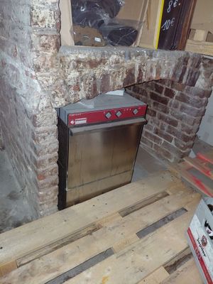 an image of a kitchen that is under construction