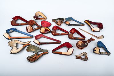 Lot de pipes dont certaines taillées. - Photo 1