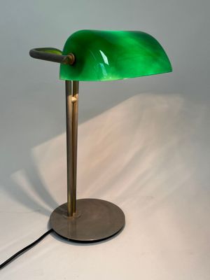 Lampe de bureau en métal, l'abat-jour orientable en verre co… - Photo 1