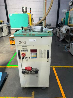 an image of a machine that is sitting in a room