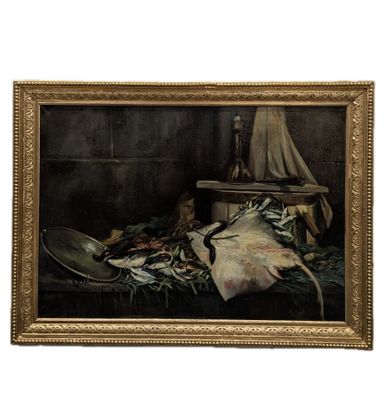 une peinture représentant une nature morte composée de poissons et d'autres objets posés sur une table