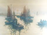 de nombreux bateaux qui sont à l'eau et à bord desquels se trouvent des personnes
