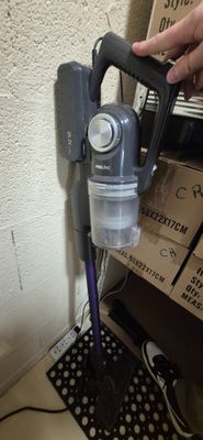 Aspirateur balai à accus