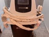 l'image d'une machine installée dans une pièce