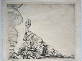 un vieux dessin représentant une femme assise par terre, un chapeau sur la tête