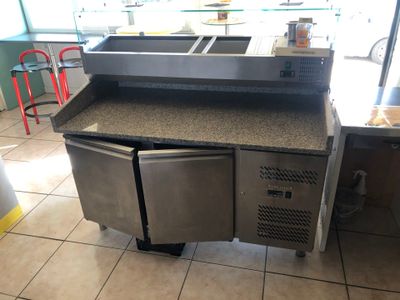 Tour à pizza GGM Gastro en inox à 2 portes avec dessus en ma… - Photo 1