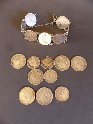 Bracelet en argent à partir de 7 monnaies de 50 centimes.