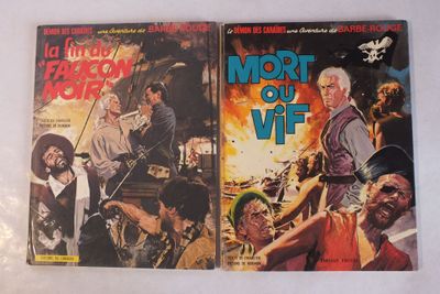 deux livres posés sur une table