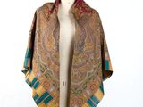gros plan d'un foulard sur un mannequin mannequin mannequin mannequin mannequin mannequin mannequin mannequin