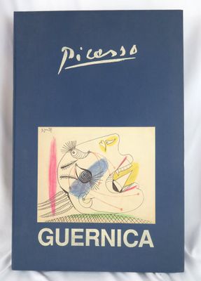 la couverture d'un livre sur laquelle figure le dessin d'une femme en robe bleue
