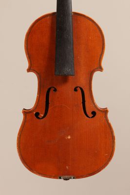 Violon 3/4. Etat : Cassure d'âme sur la table, cassure resta…