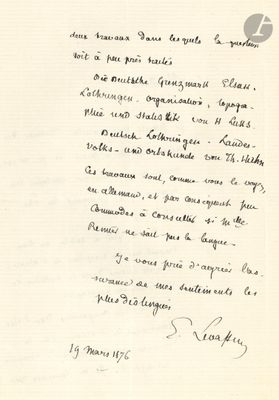 une vieille photo en noir et blanc d'une lettre manuscrite