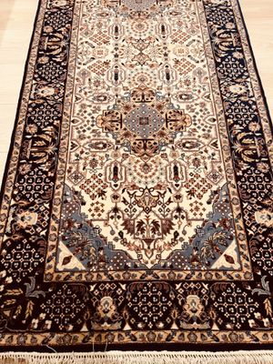 Tapis chine laine et soie couleur fond, blanc et bleu 249 x …