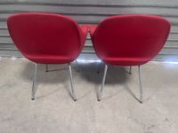 2 fauteuils rouges pieds tube chrome (usure) (H. (photo 2)