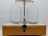 a scale that is sitting on top of a table